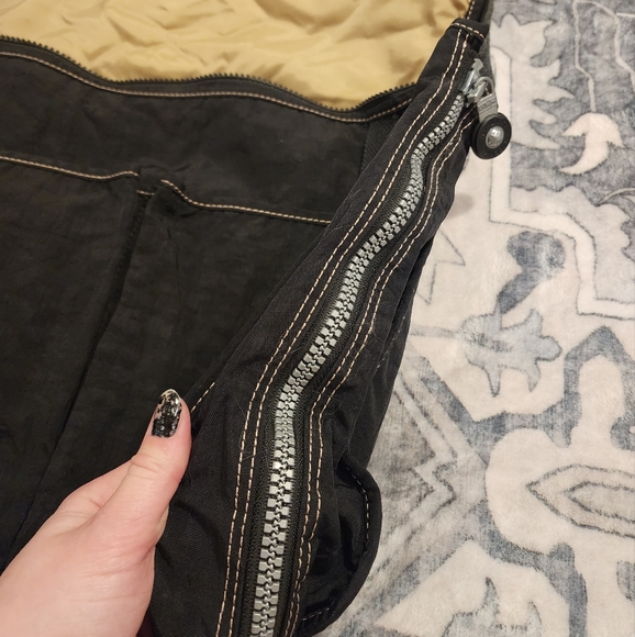 Kipling Expandable Messenger Bag - Picture 5 of 5